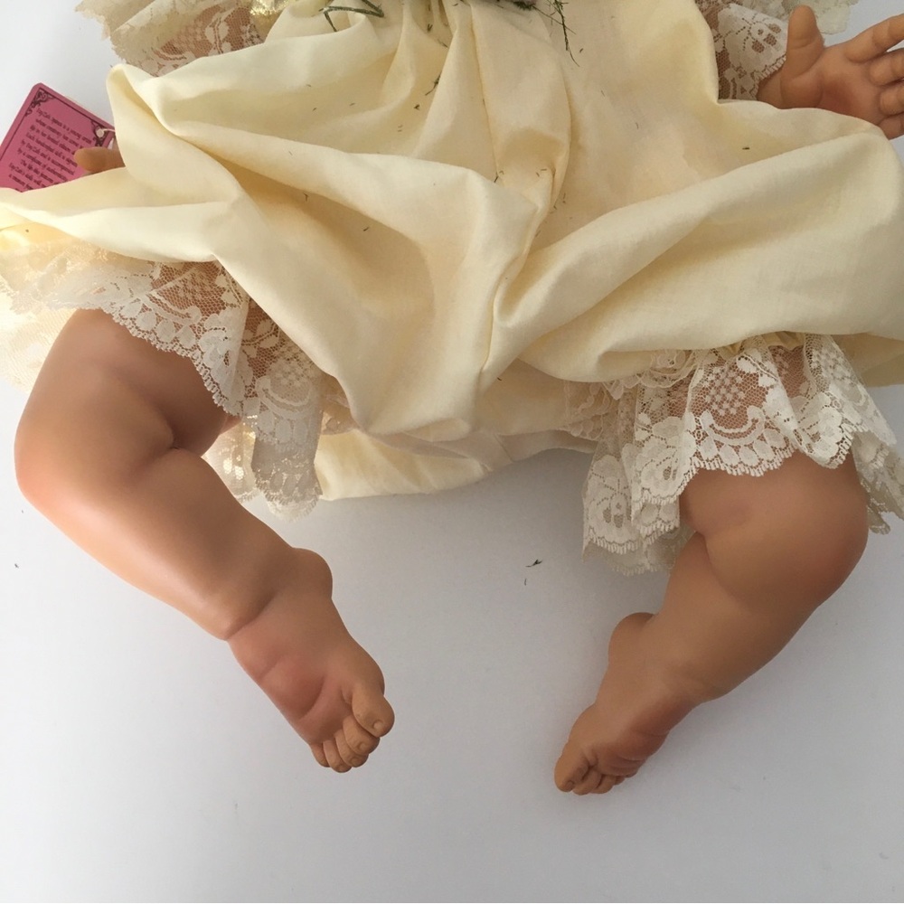 Vintage Fayzah Spanos Collection 'Halo' Precious Heirloom Doll #340/1,000 - Picture 8 of 15